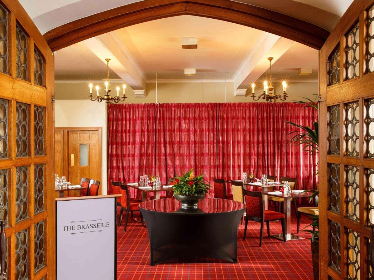Mercure Leeds Parkway Hotel Buitenkant foto