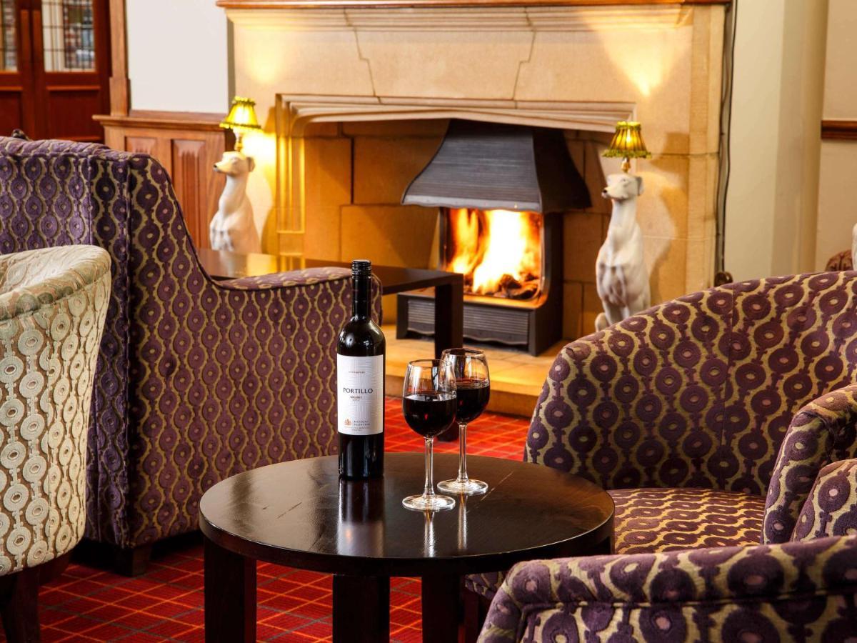 Mercure Leeds Parkway Hotel Buitenkant foto