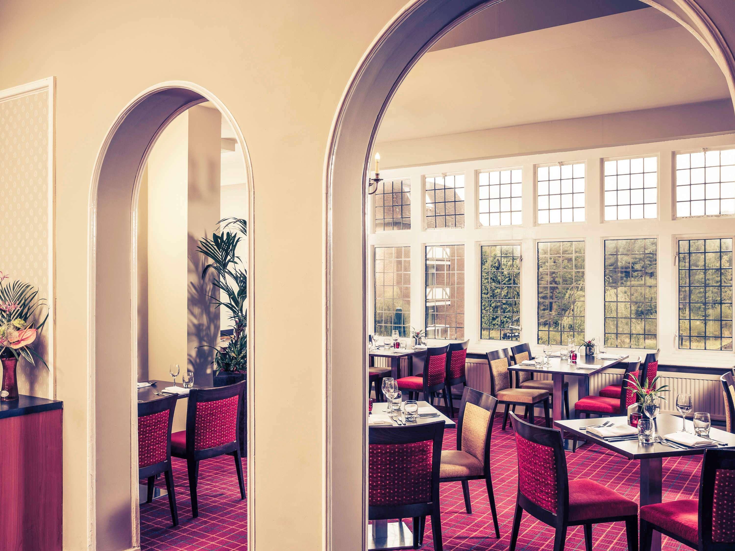 Mercure Leeds Parkway Hotel Buitenkant foto