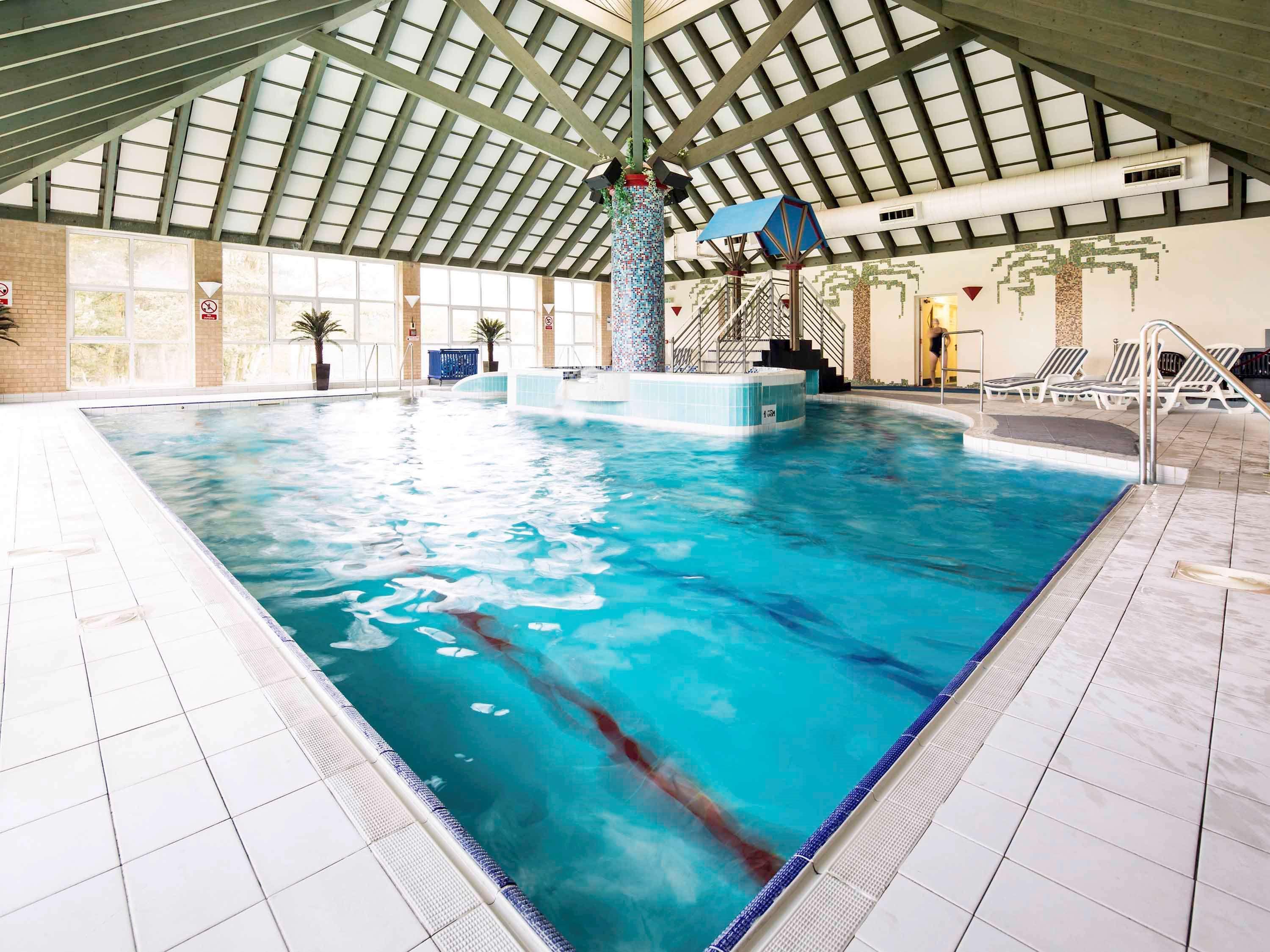 Mercure Leeds Parkway Hotel Buitenkant foto