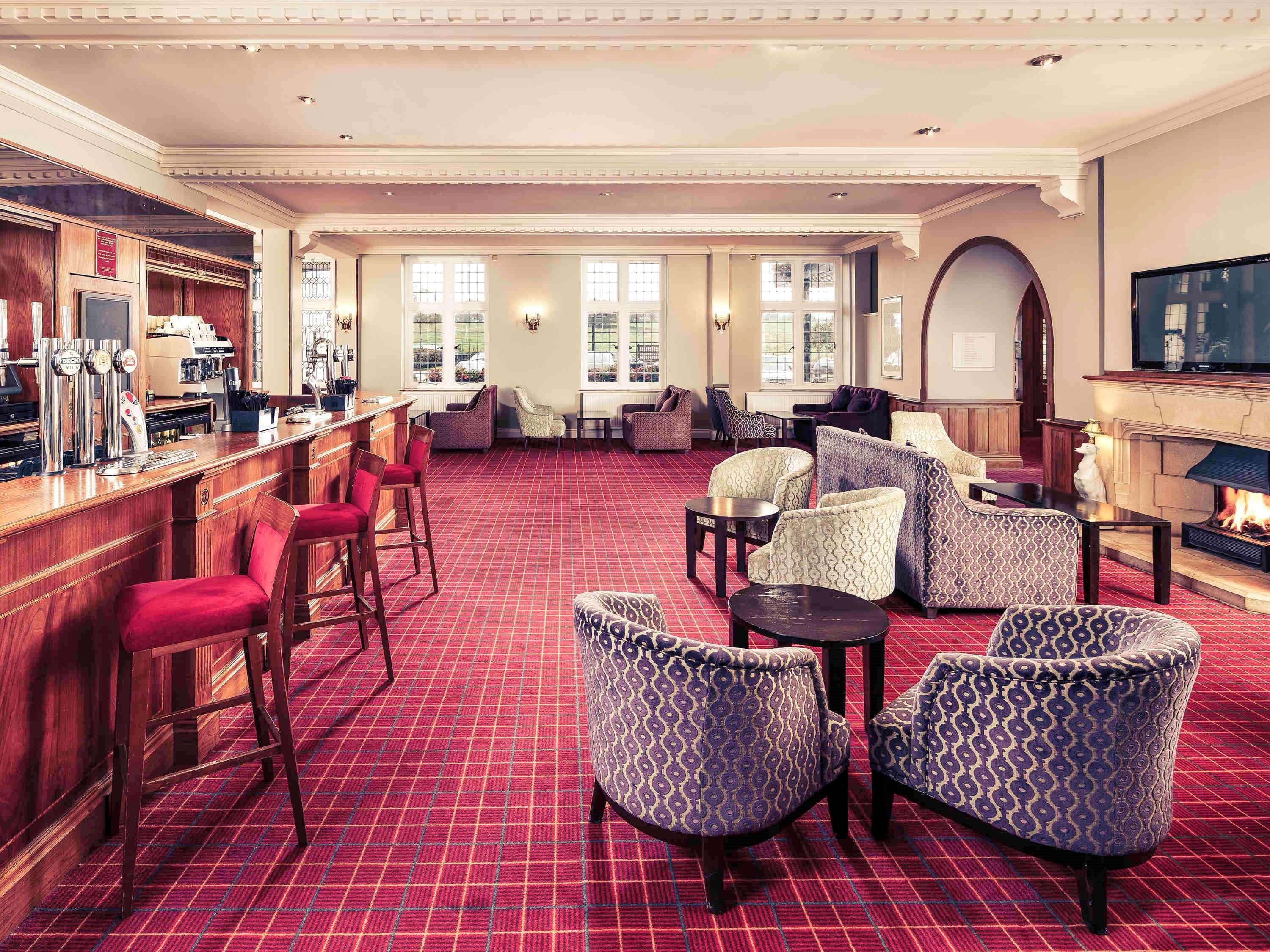 Mercure Leeds Parkway Hotel Buitenkant foto