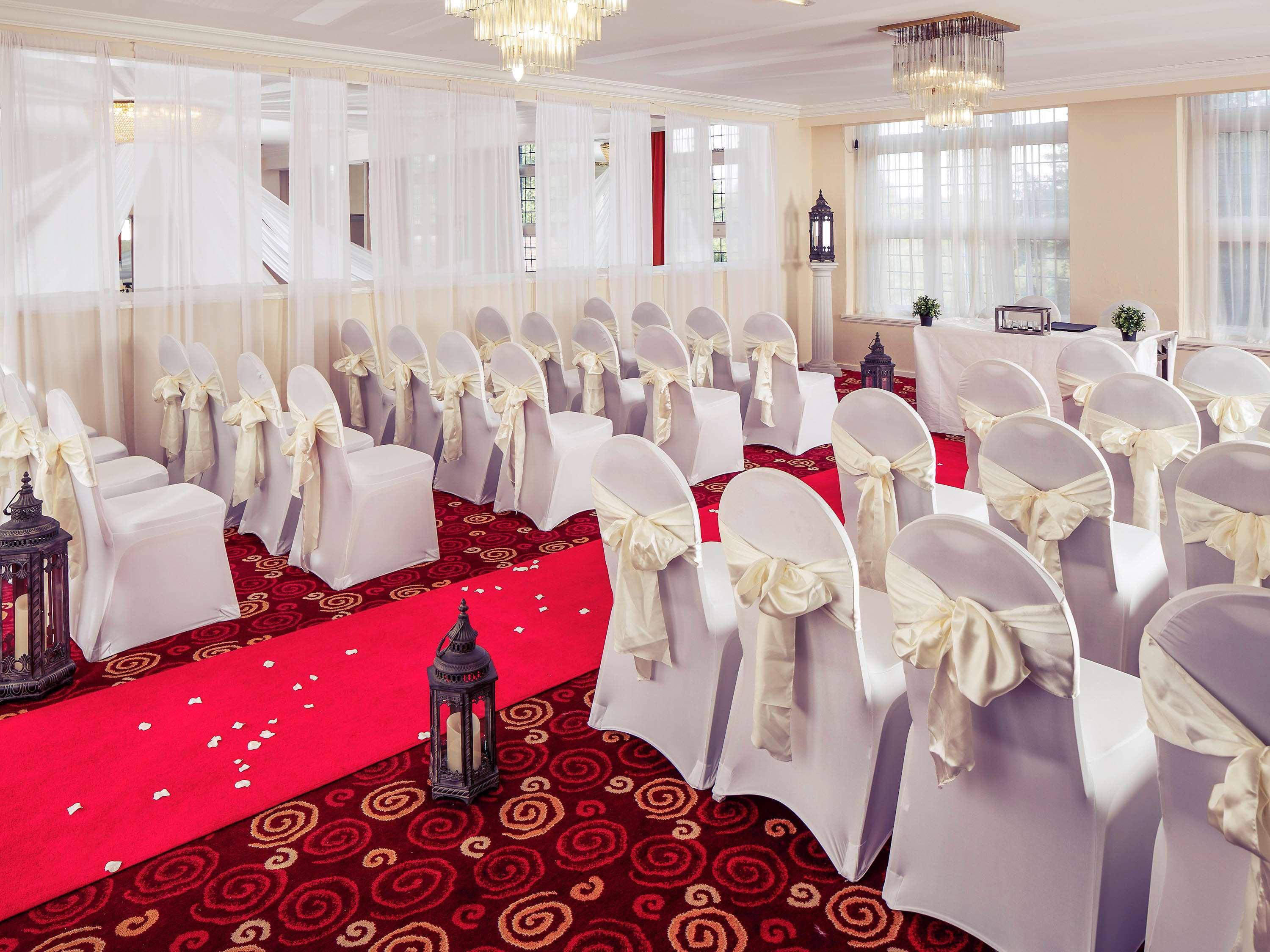 Mercure Leeds Parkway Hotel Buitenkant foto