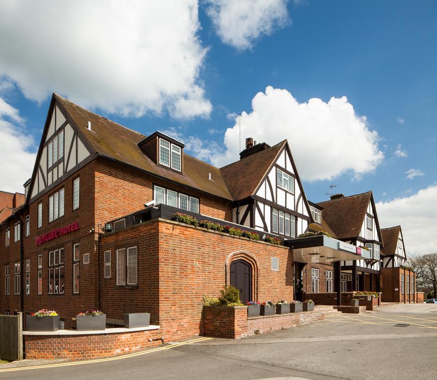 Mercure Leeds Parkway Hotel Buitenkant foto