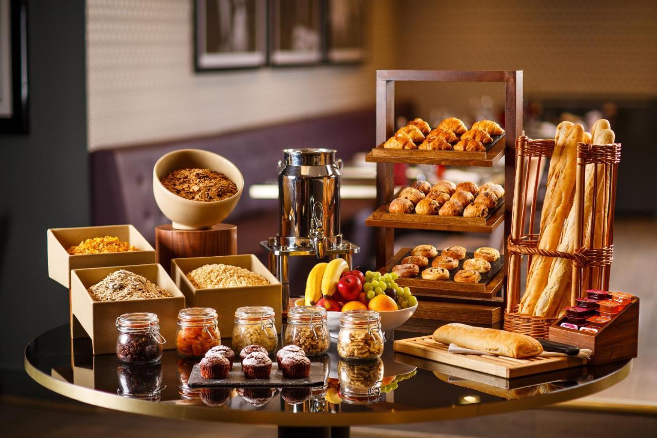 Mercure Leeds Parkway Hotel Buitenkant foto